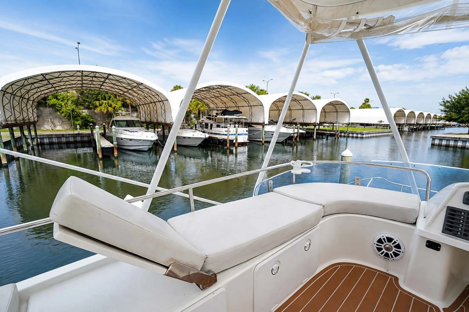Fountaine Pajot Highland 35 Pilot Yacht For Sale