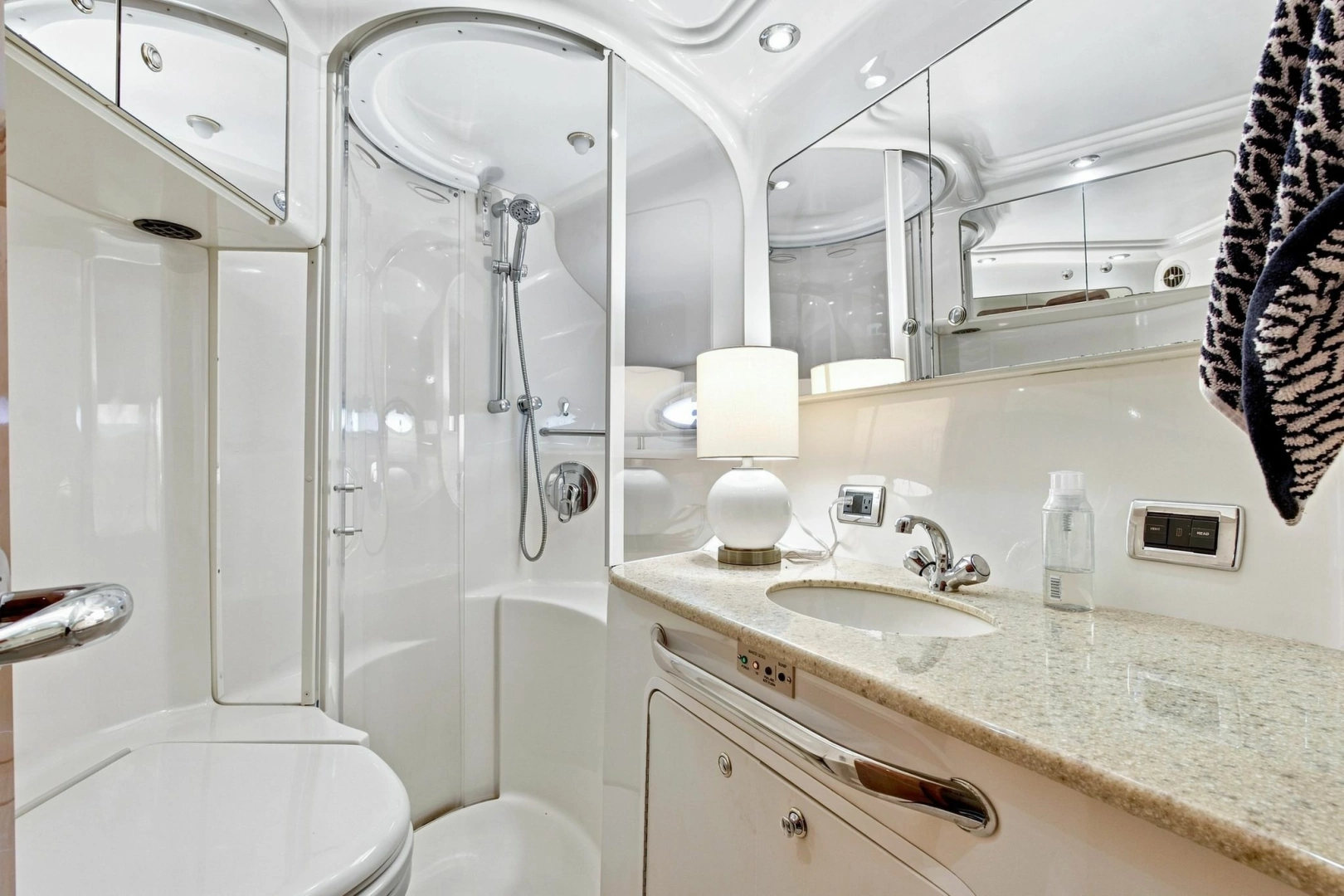 Sea Ray 450 Express Bridge Yacht For Sale