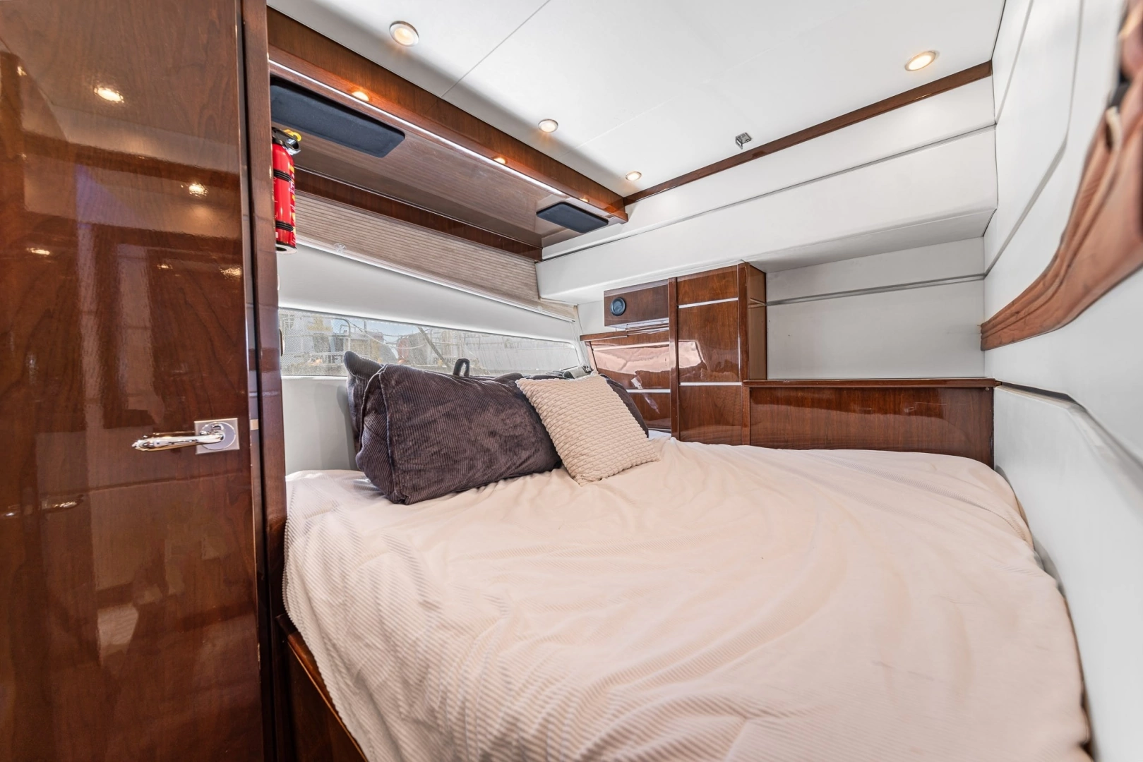 Marquis 55 LS Yacht For Sale