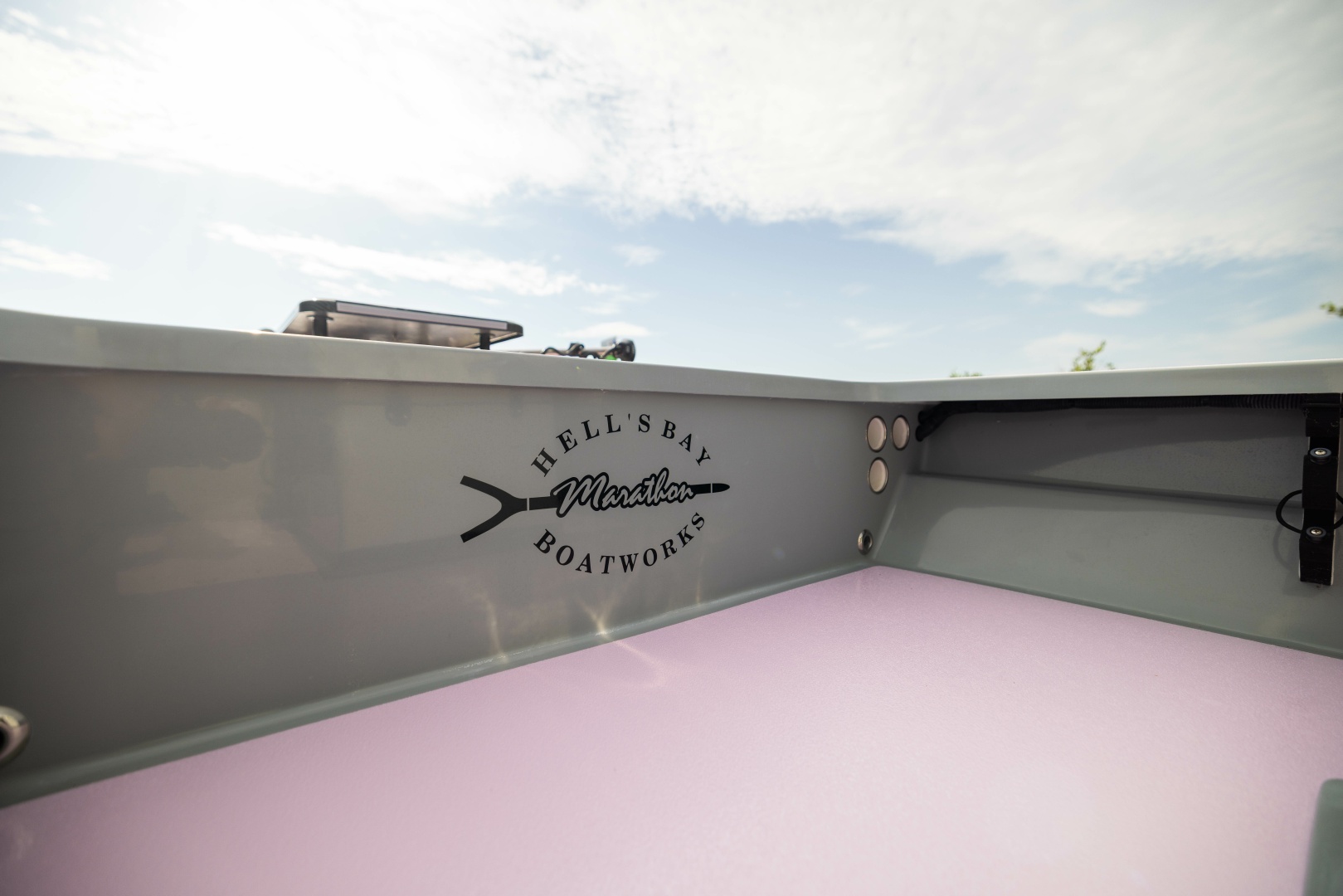 17ft Hell s Bay Yacht For Sale