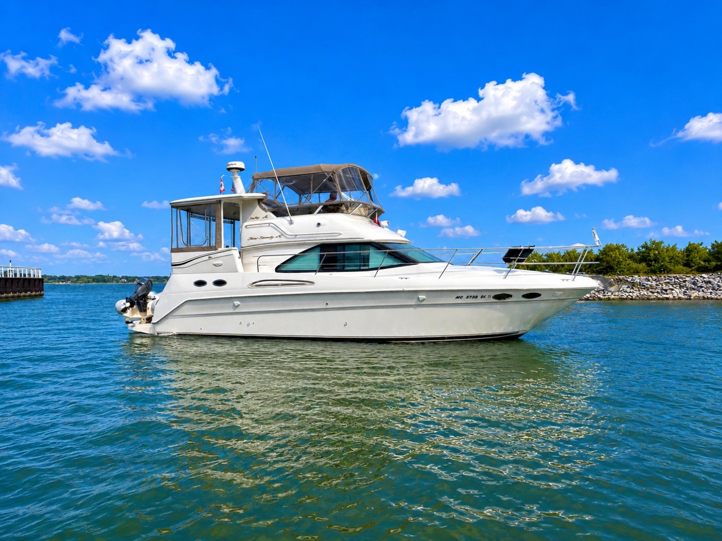 1998 Sea Ray 370 Aft Cabin