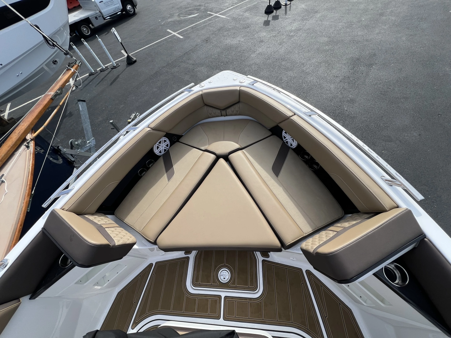 Monterey 30 Elite OB Yacht For Sale