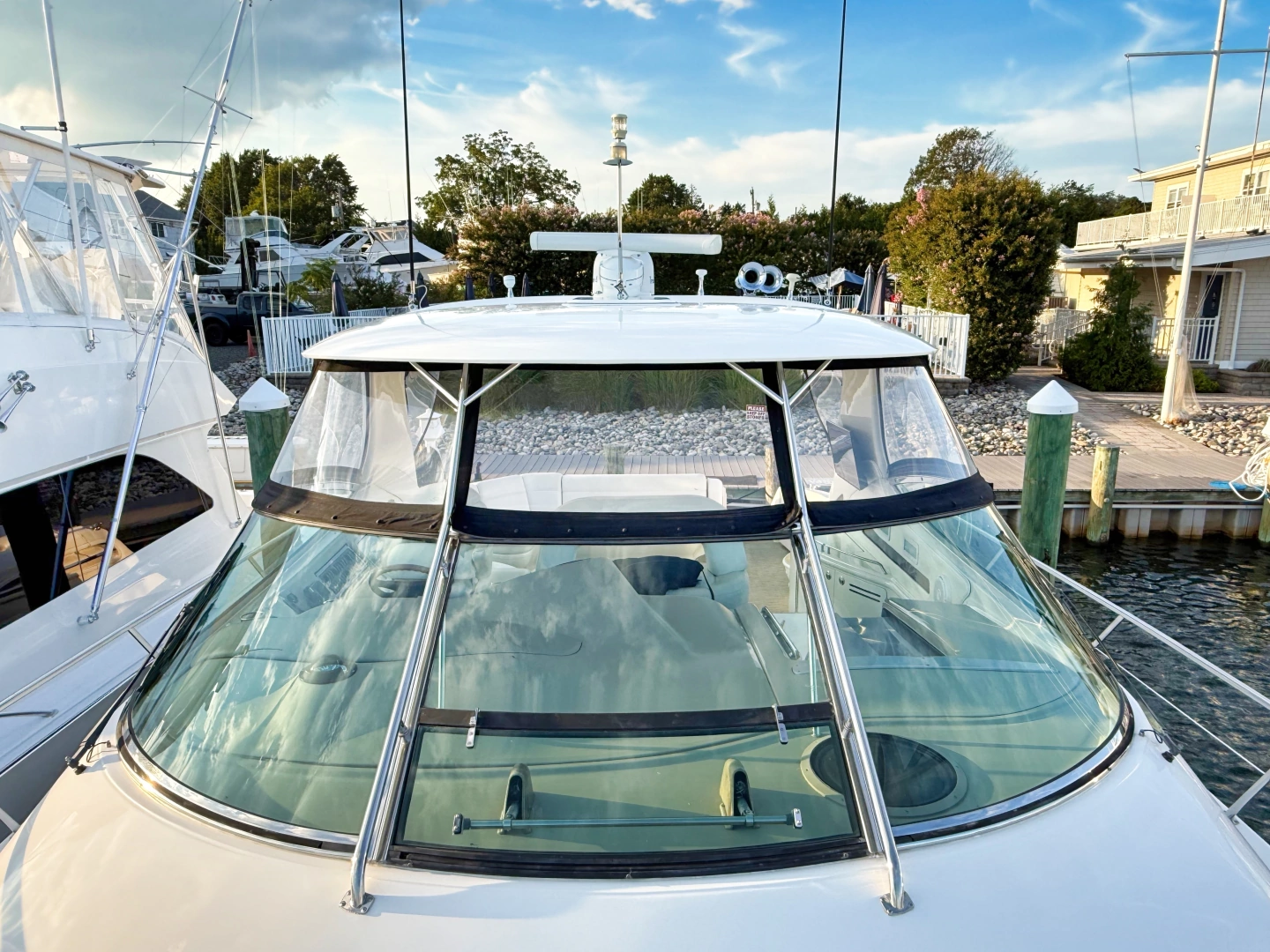 Sea Ray 550 Sundancer Yacht For Sale