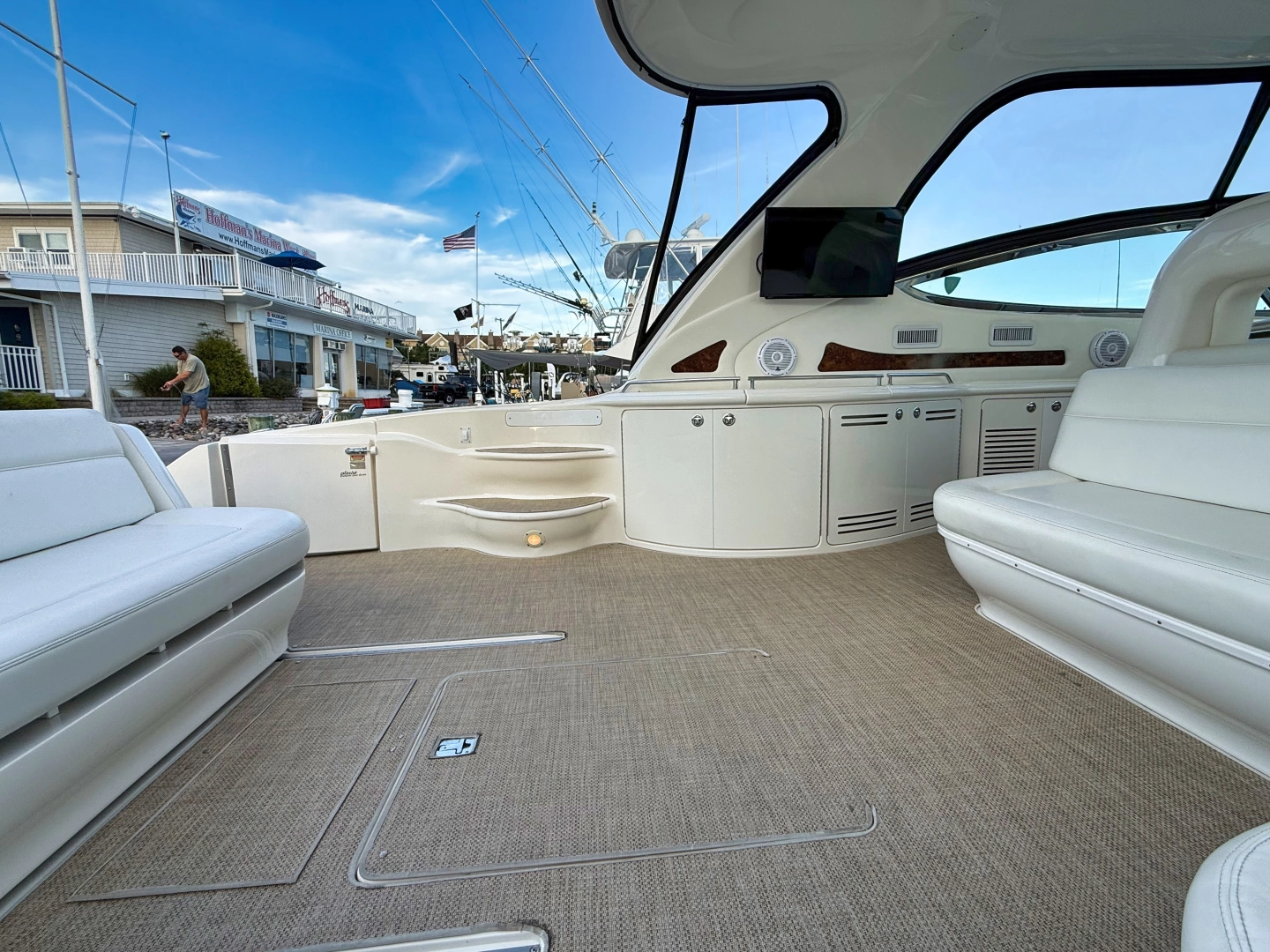 Sea Ray 550 Sundancer Yacht For Sale