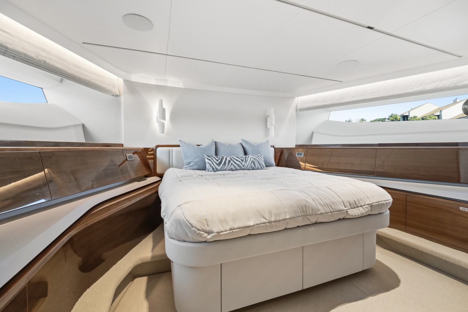 2025 Princess Y95