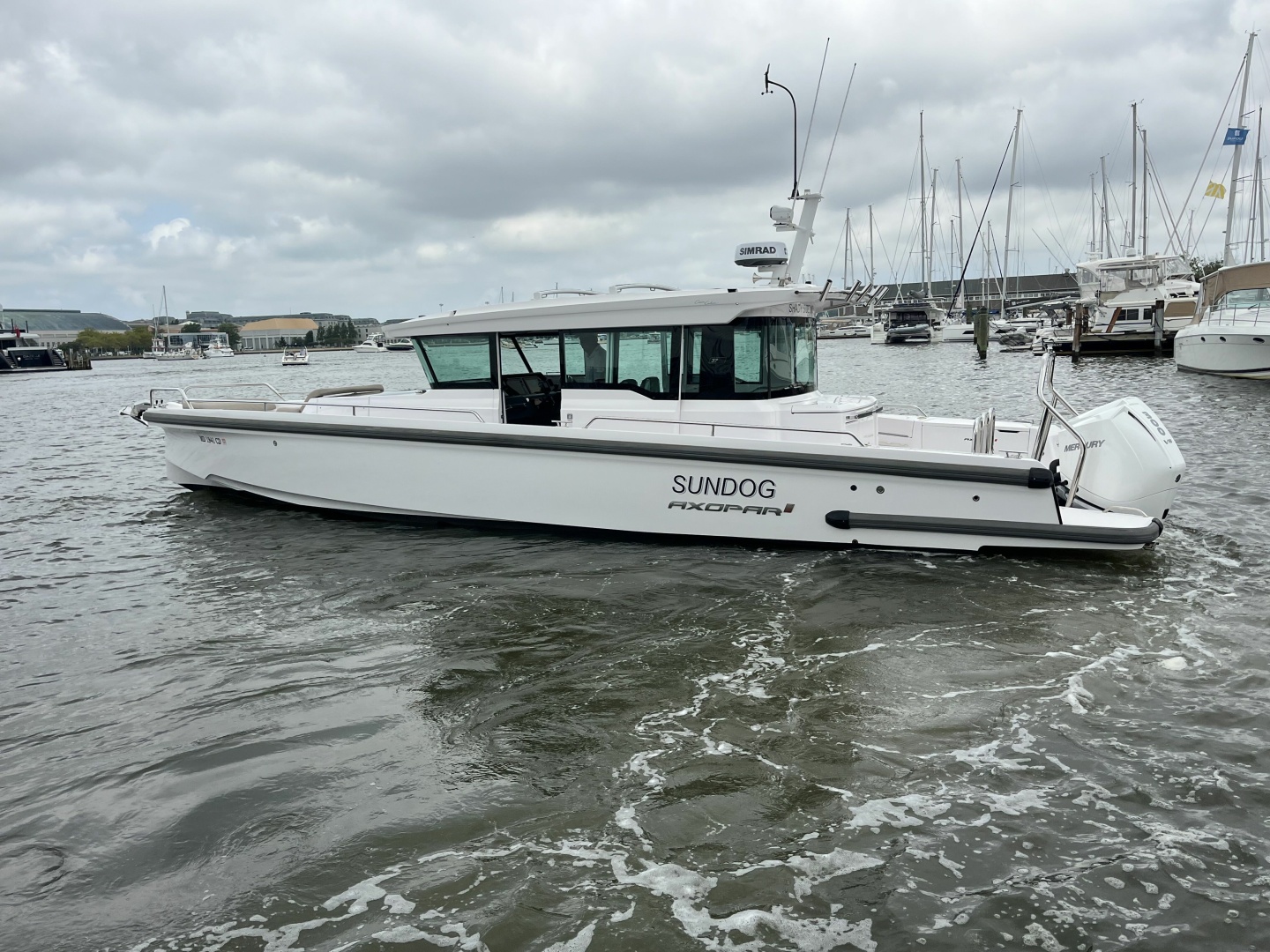 2023 Axopar 37 XC Cross Cabin