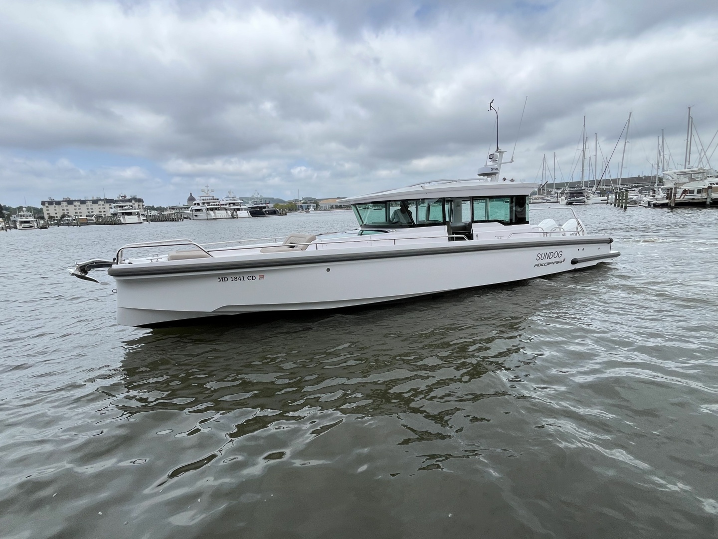 2023 Axopar 37 XC Cross Cabin