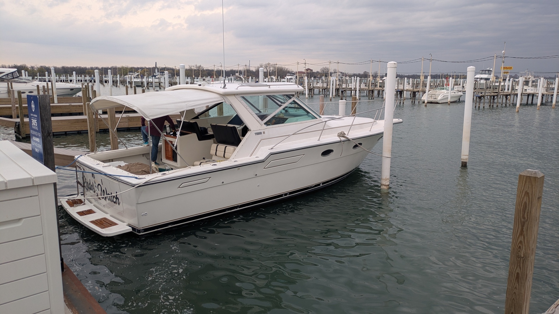 1988 Tiara Yachts 