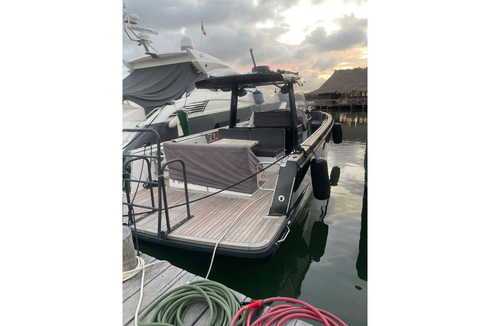 2021 Fjord 38 Open