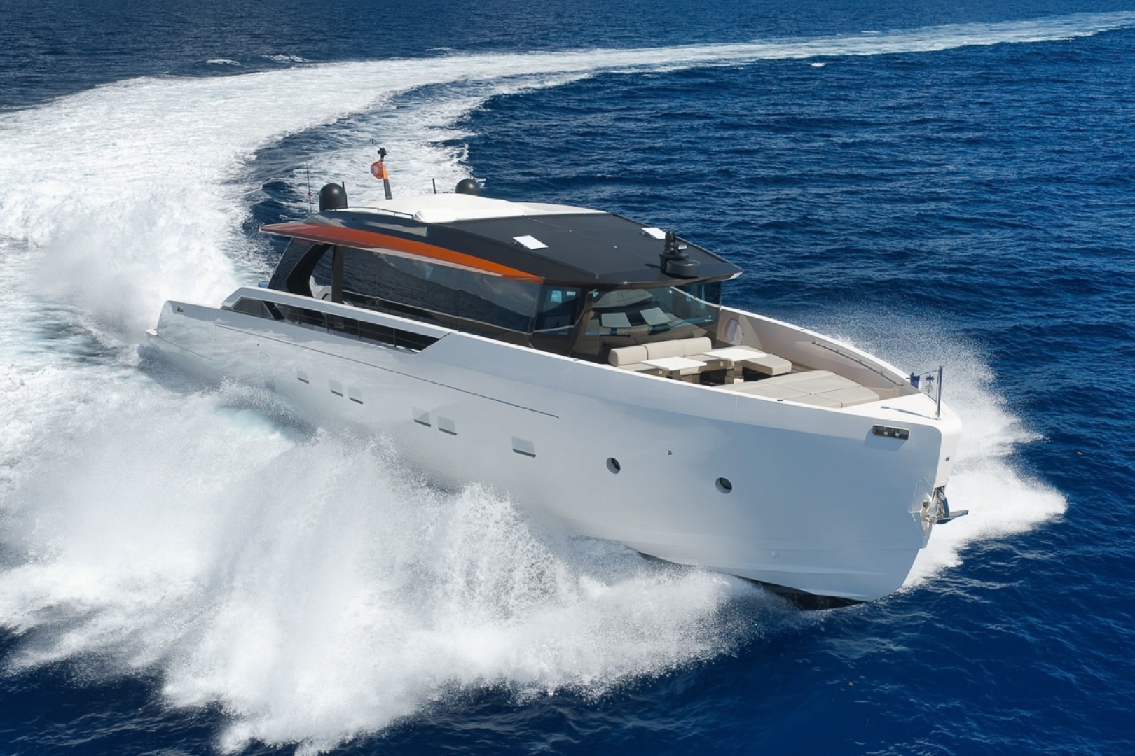 2026 Sanlorenzo SP92