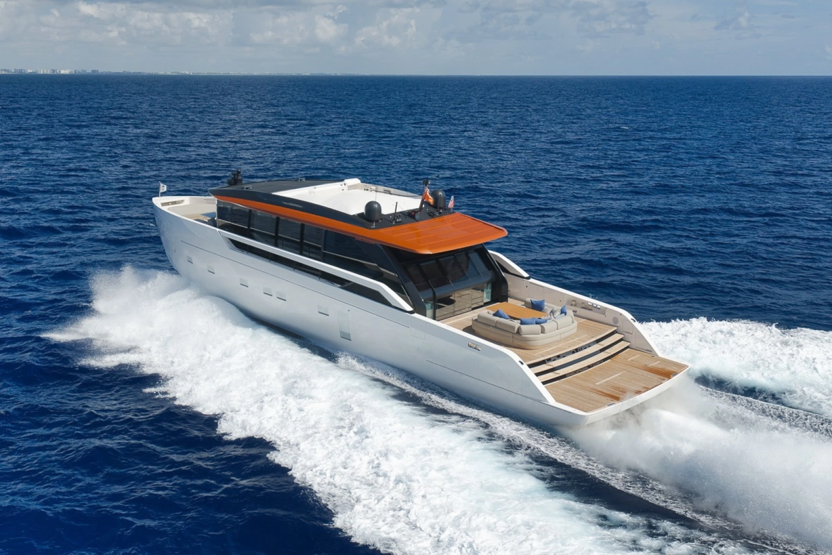 Sanlorenzo SP92 Yacht For Sale
