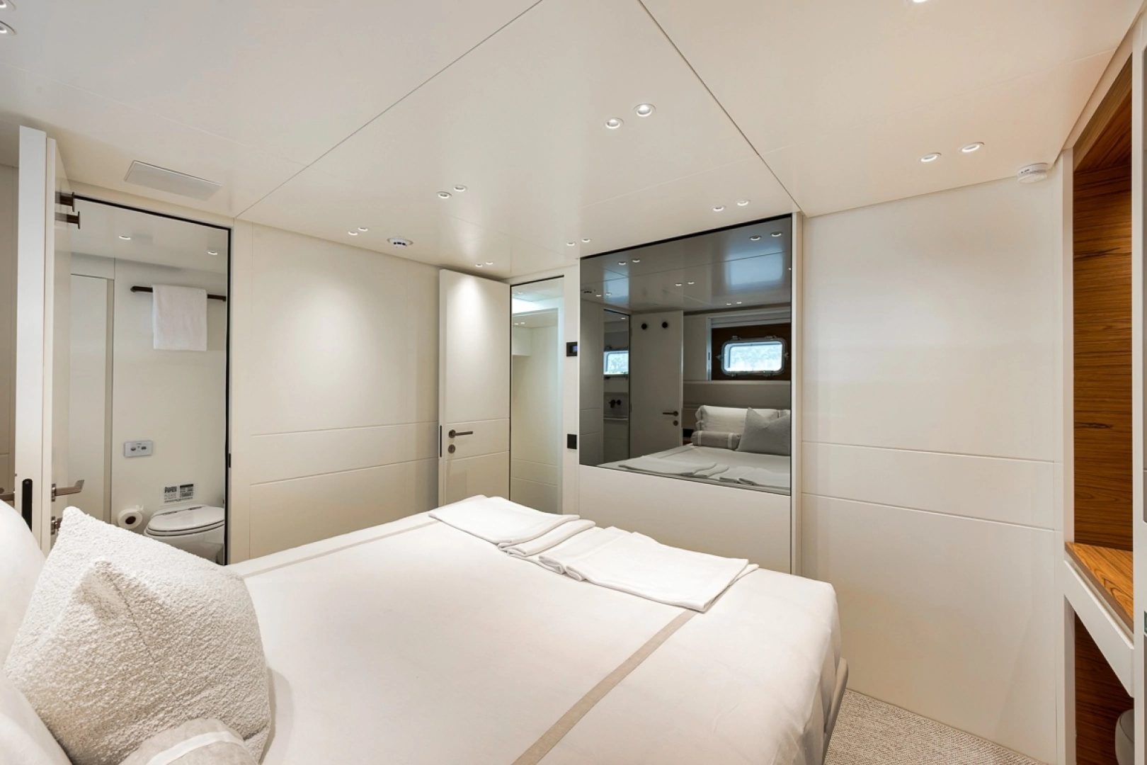 Sanlorenzo SP92 Yacht For Sale