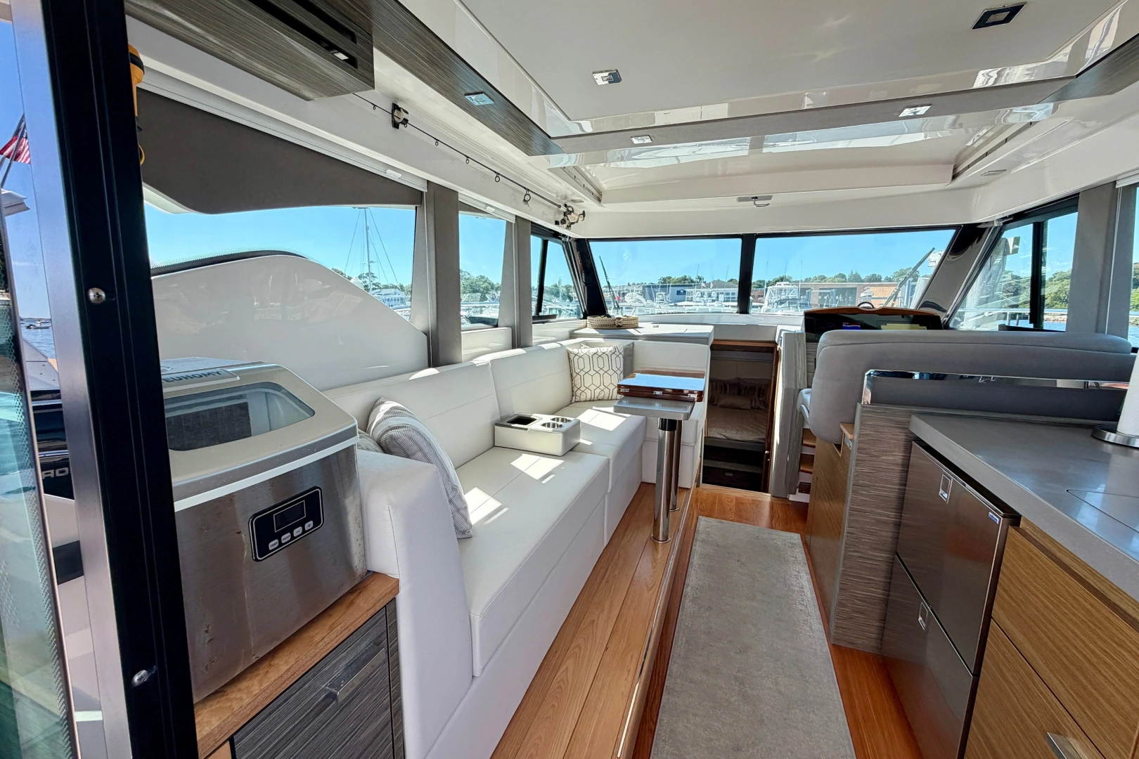 Tiara Yachts C39 Coupe Yacht For Sale