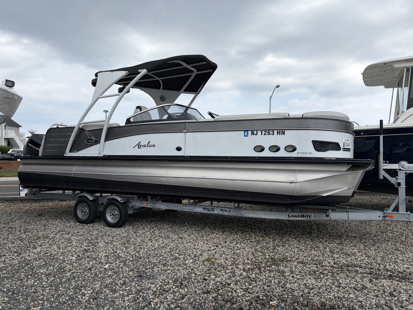 2019 Avalon Catalina Elite - 27'