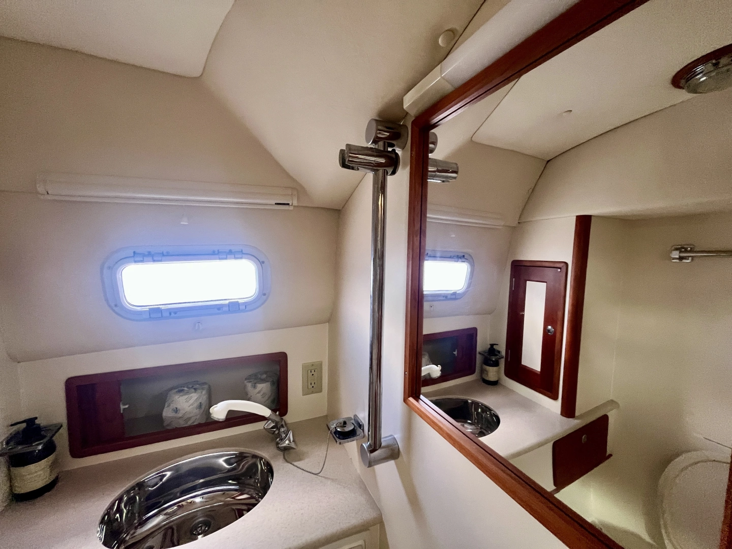 Little Harbor Whisper Jet 38 Prop Yacht For Sale