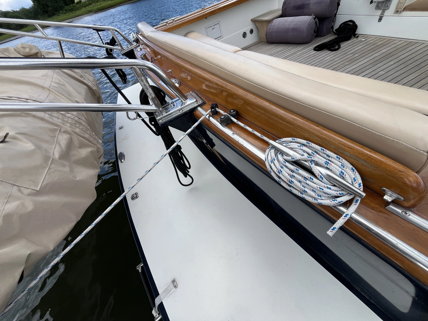 Little Harbor Whisper Jet 38 Prop Yacht For Sale