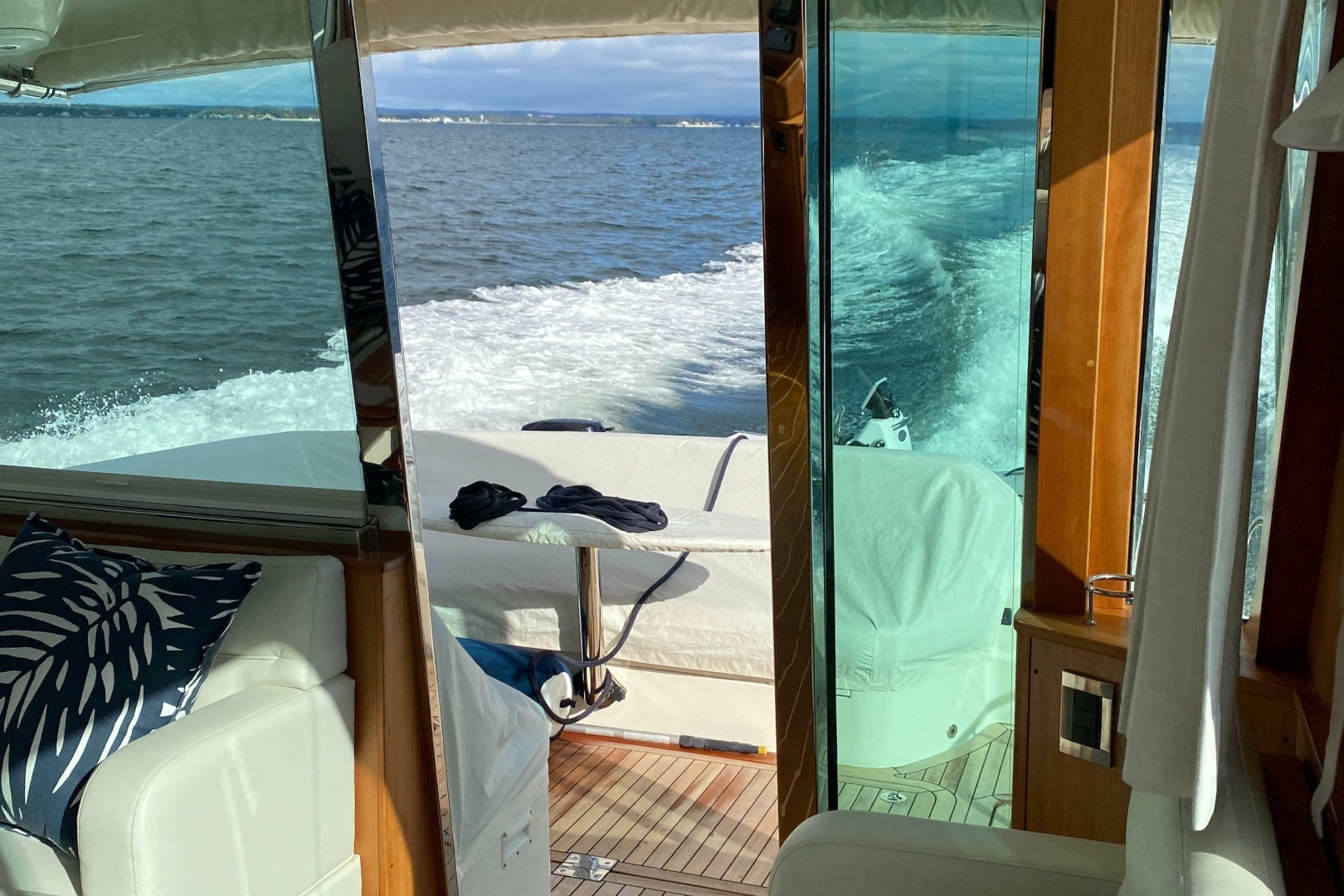 2021 Sabre 48 Salon Express