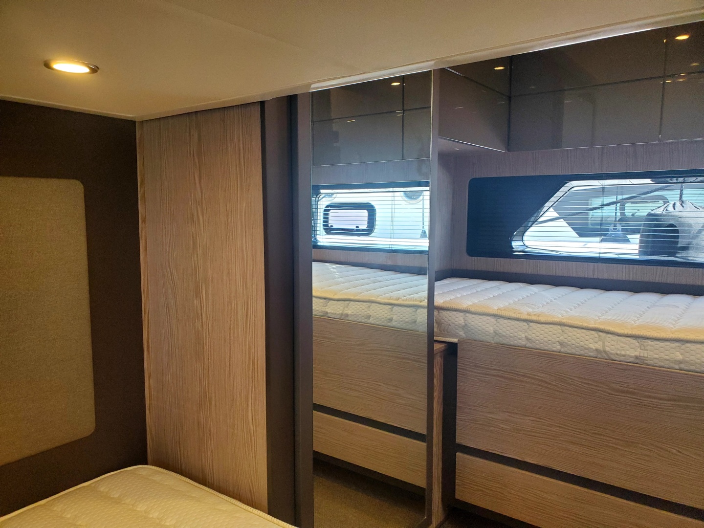 43ft Azimut Yacht For Sale