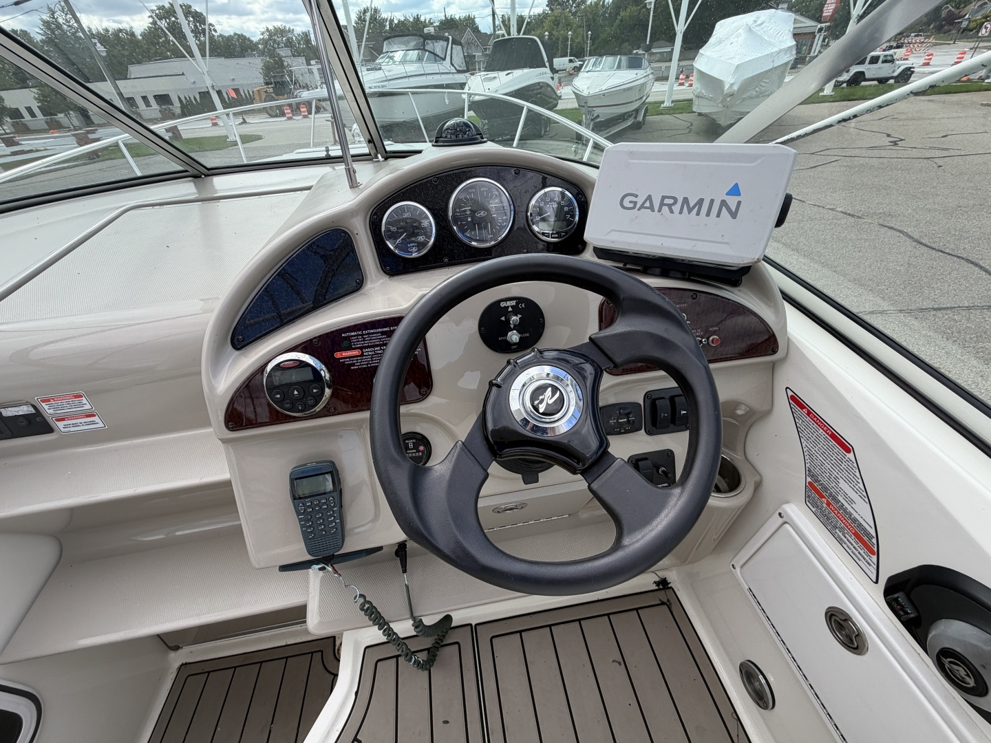 26ft Sea Ray Yacht For Sale
