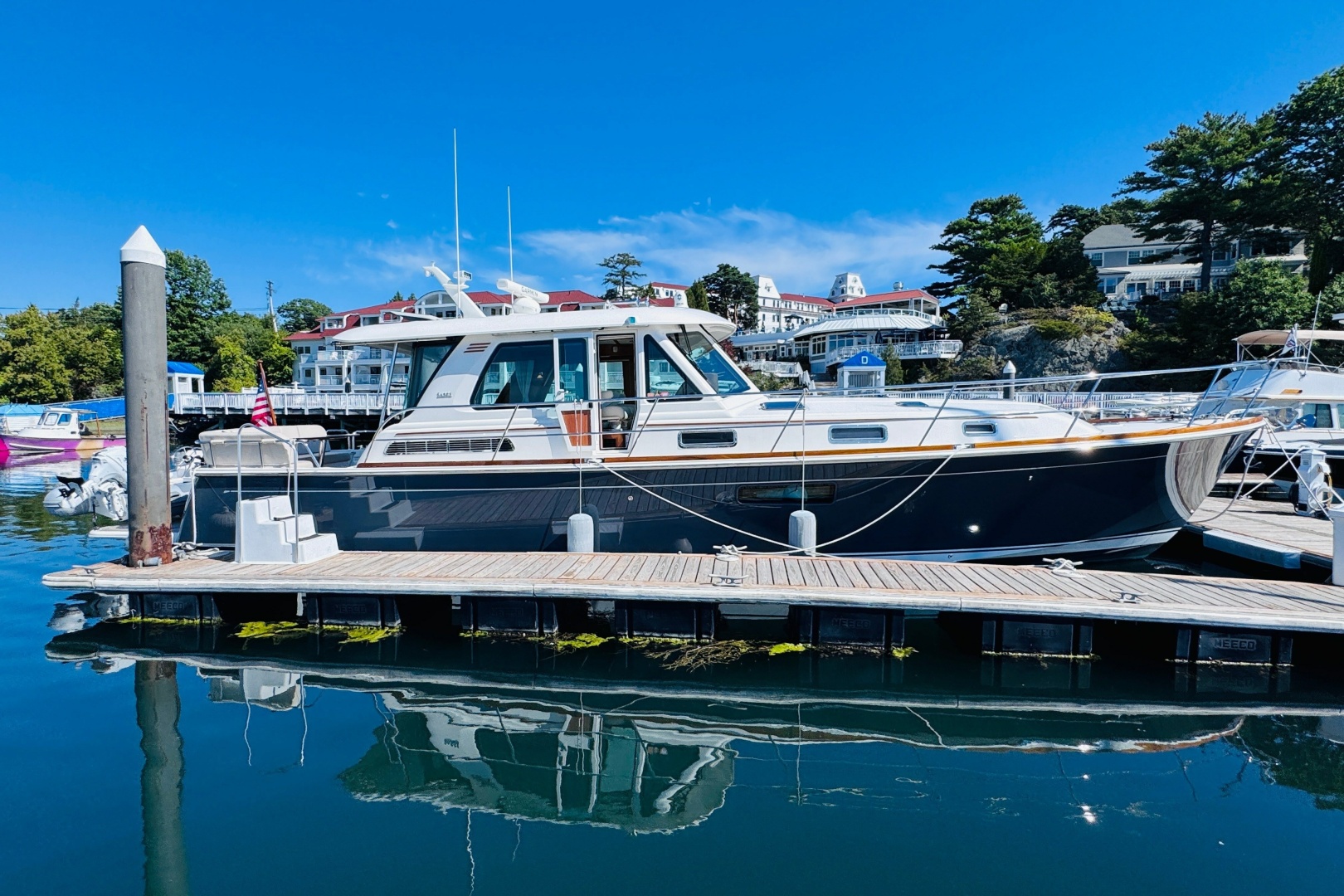 2024 Sabre 48 Salon Express