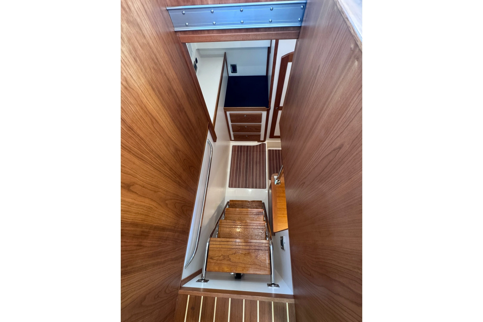 Sabre 48 Salon Express Yacht For Sale