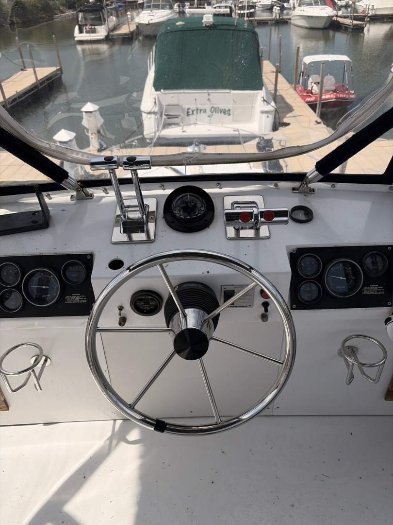 1985 Marinette 39 DC
