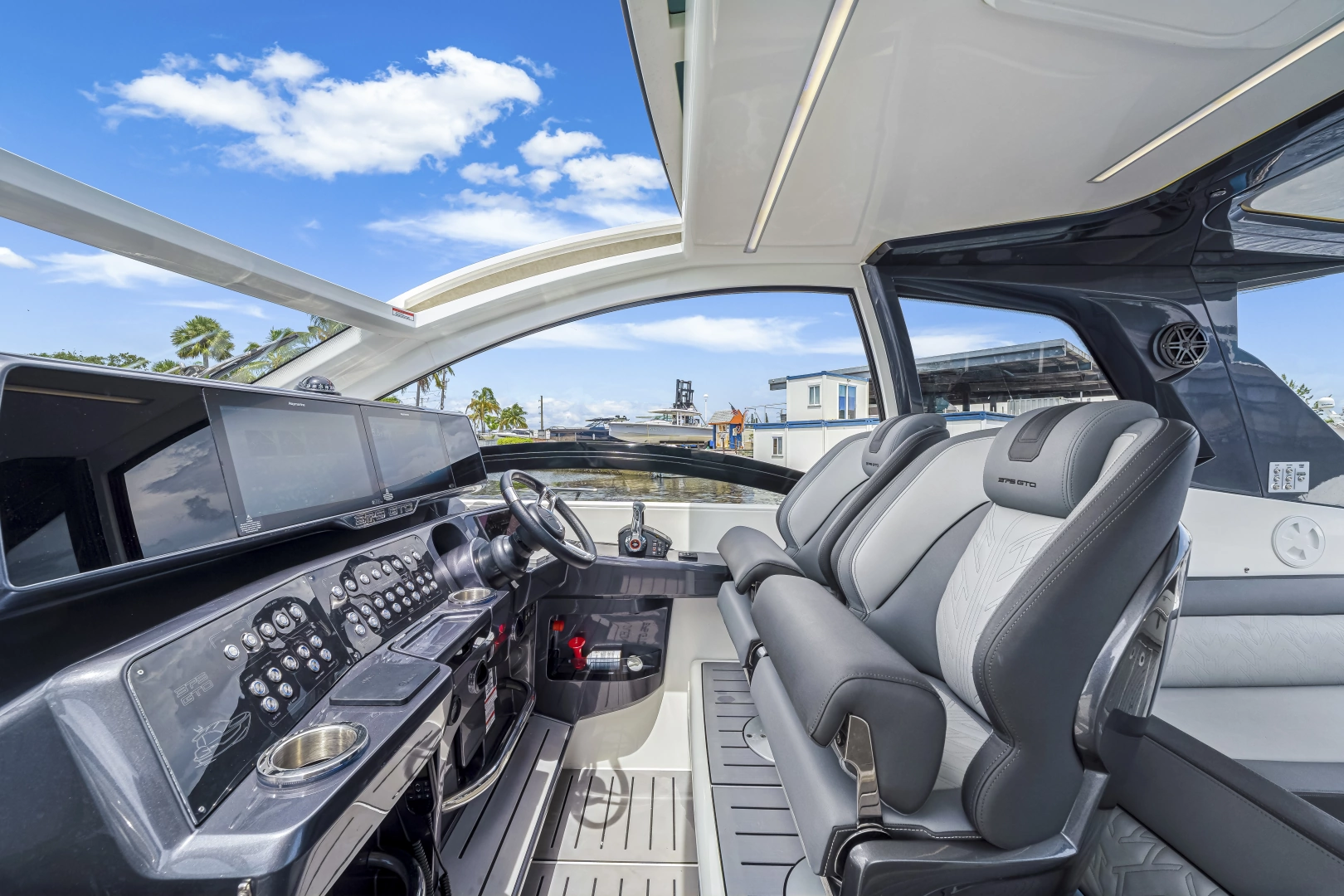 Galeon 375 GTO Yacht For Sale