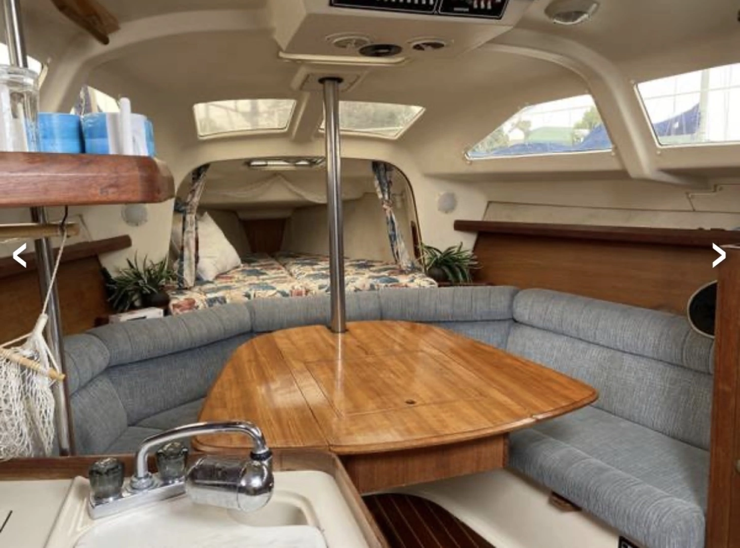 Hunter  Yacht For Sale