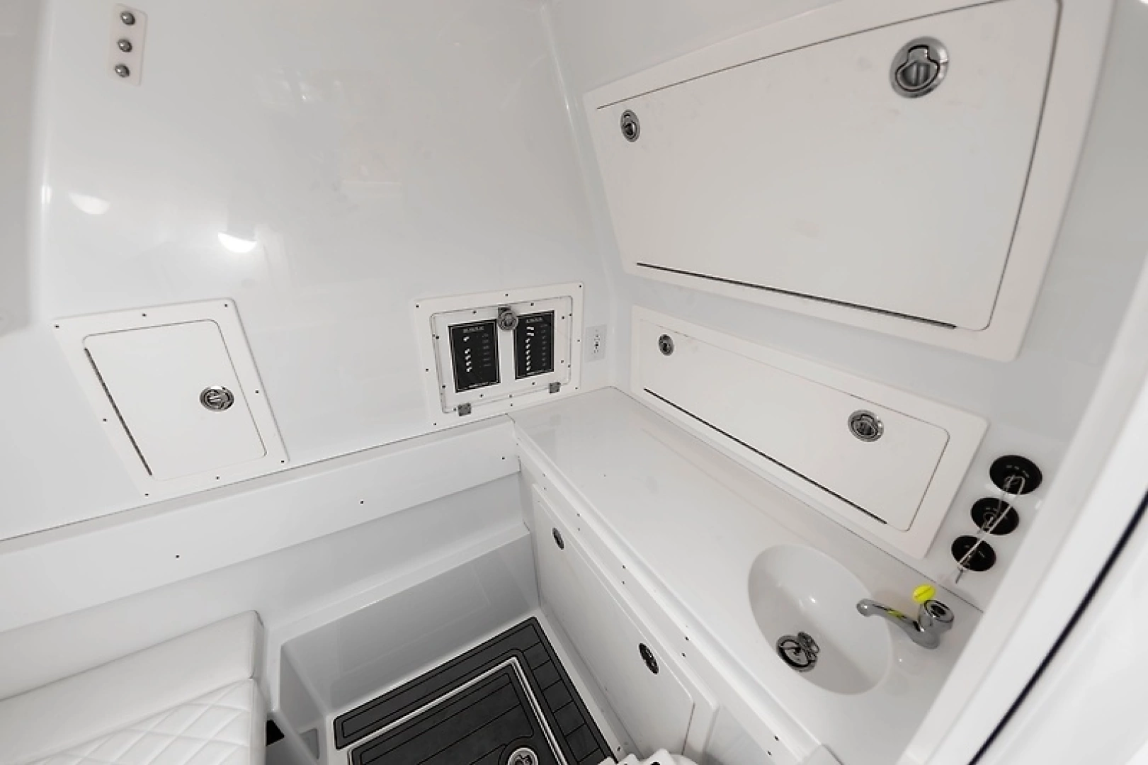 Onslow Bay 37 Tournament Edition Yacht For Sale
