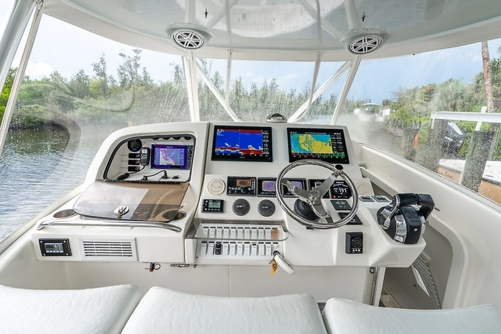 SeaVee 430 Fisharound Yacht For Sale