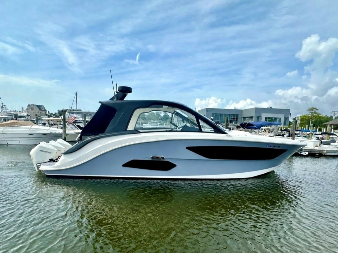 2022 Sea Ray 37 Sundancer 370 OB - photo 1 of 24
