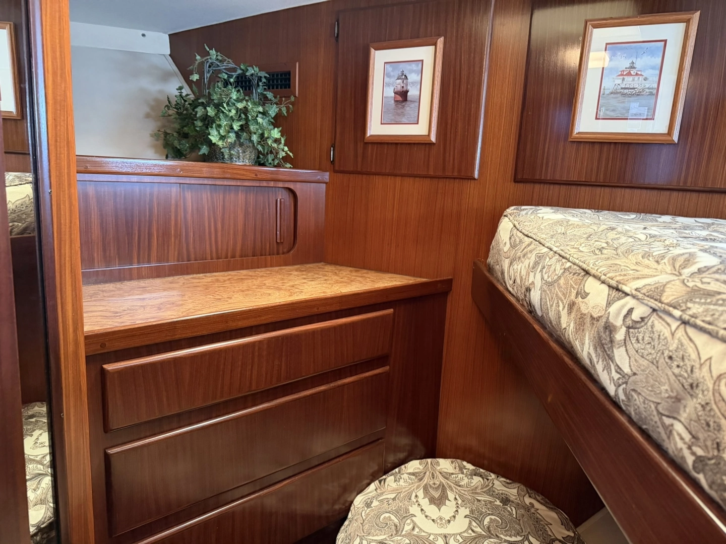 Hatteras CPMY Yacht For Sale