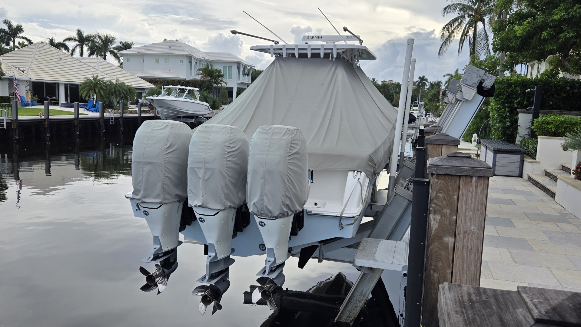 2018 Invincible 39 Open
