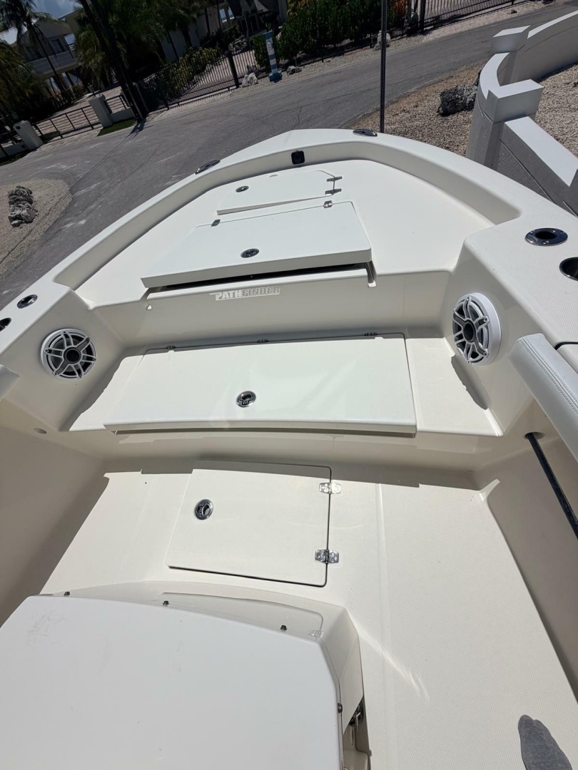 2024 Pathfinder 2400 Open