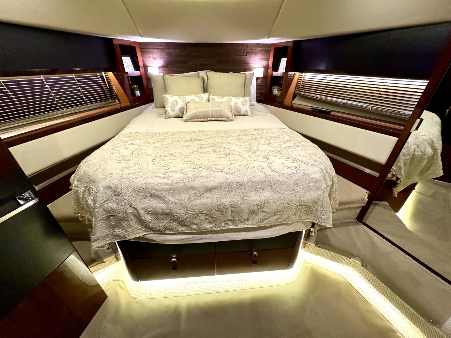 Sea Ray L650 Fly Yacht For Sale