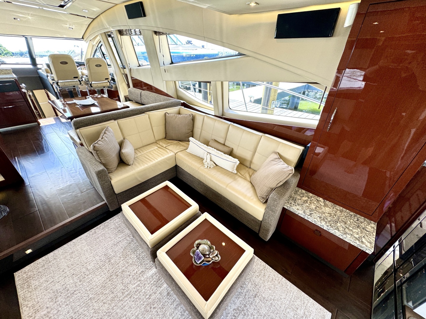 2017 Sea Ray L650 Fly