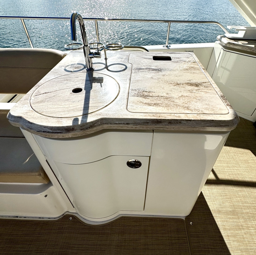 Sea Ray L650 Fly Yacht For Sale