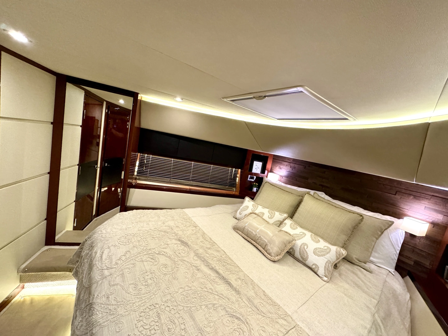 Sea Ray L650 Fly Yacht For Sale