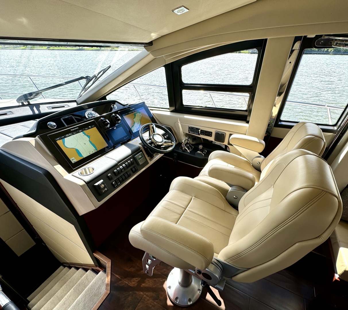 2017 Sea Ray L650 Fly