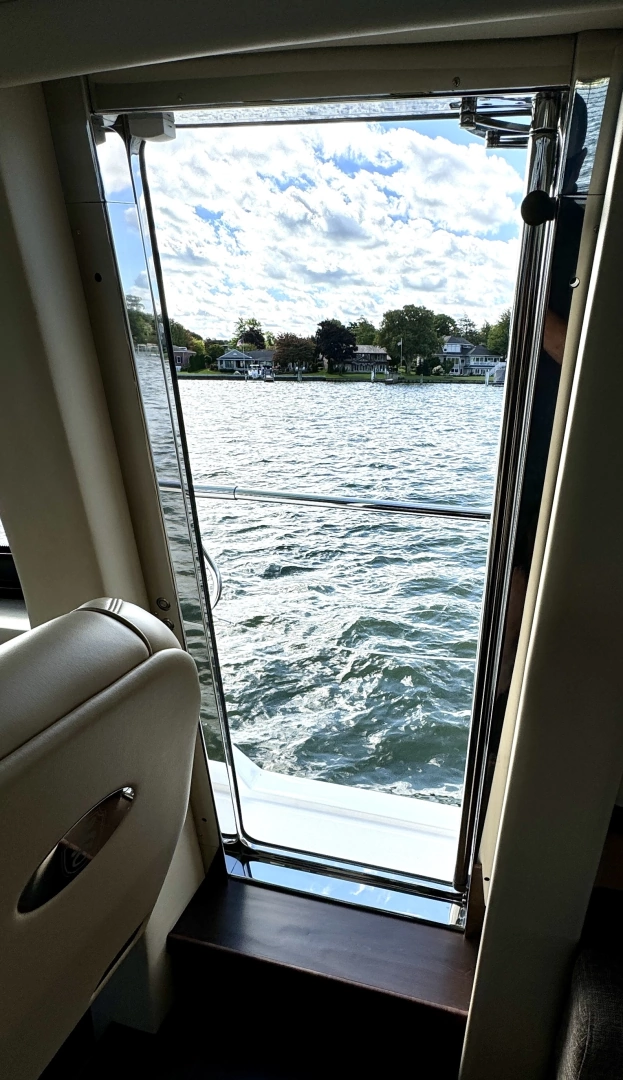 Sea Ray L650 Fly Yacht For Sale