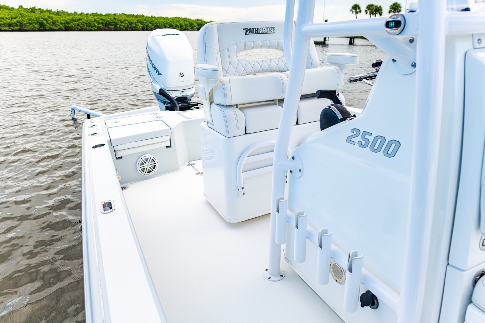 25ft Pathfinder Yacht For Sale
