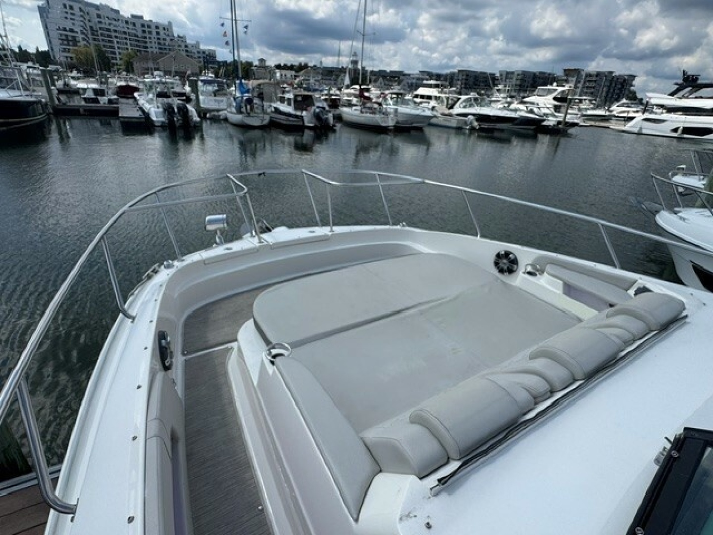 2020 Sea Ray 320 Sundancer