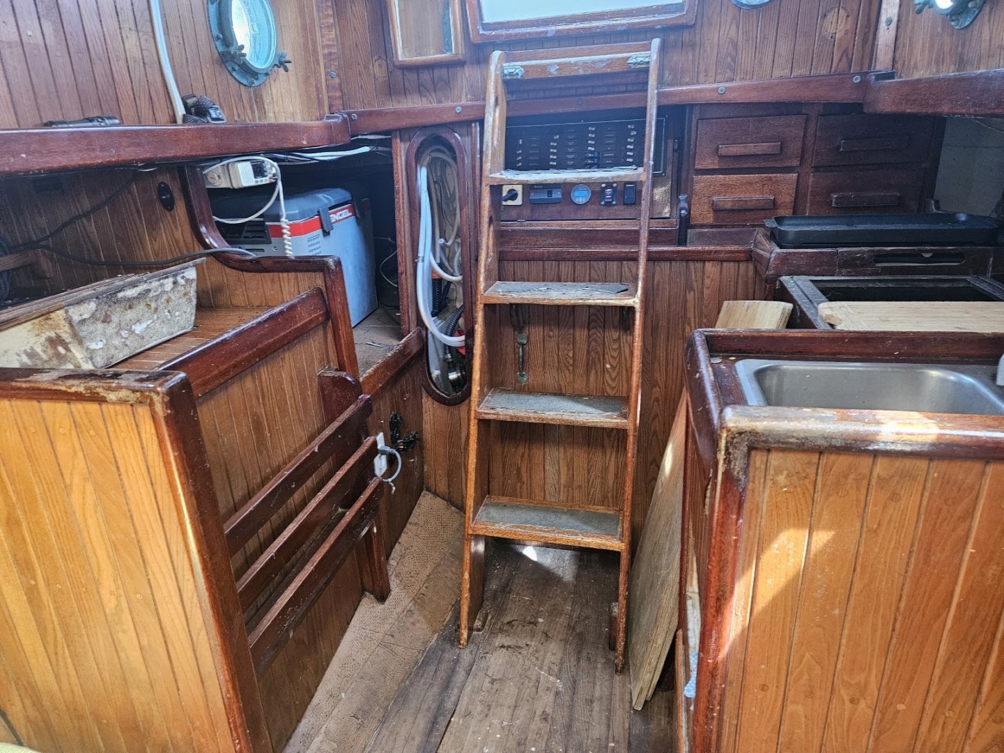 28ft Bristol Channel Cutter Yacht For Sale