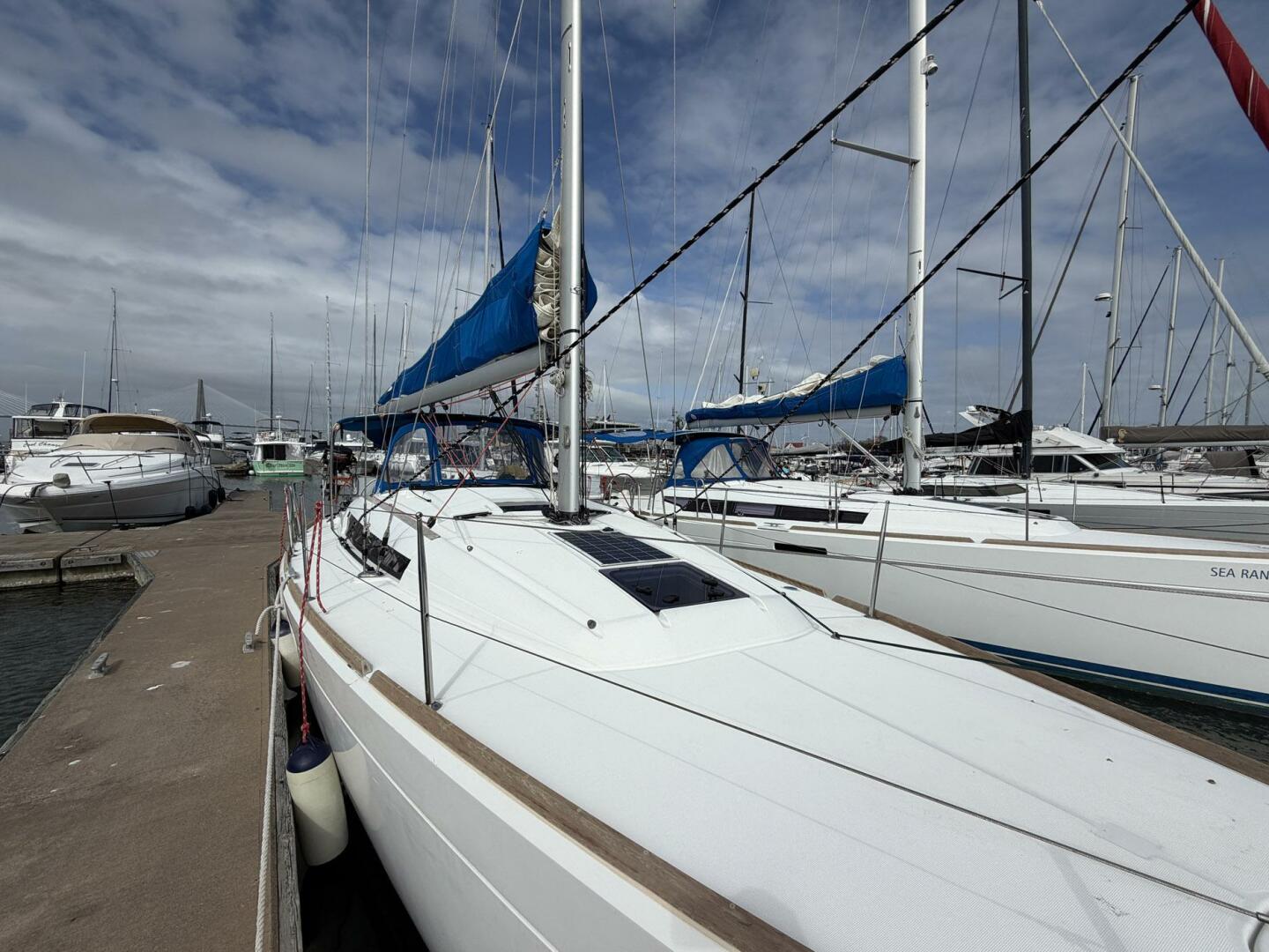 2018 Jeanneau Sun Odyssey 389