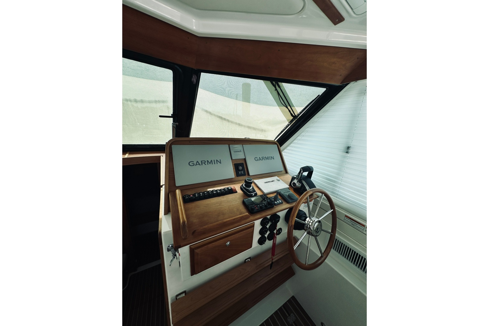 Sapphire 39ft Back Cove Yacht For Sale