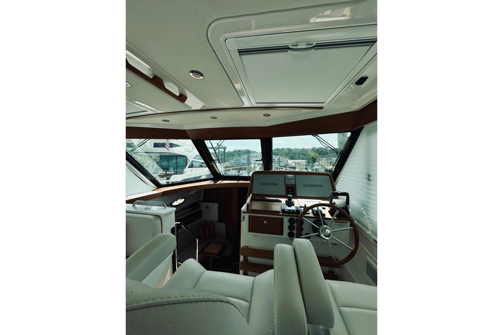 Back Cove 39O Yacht For Sale