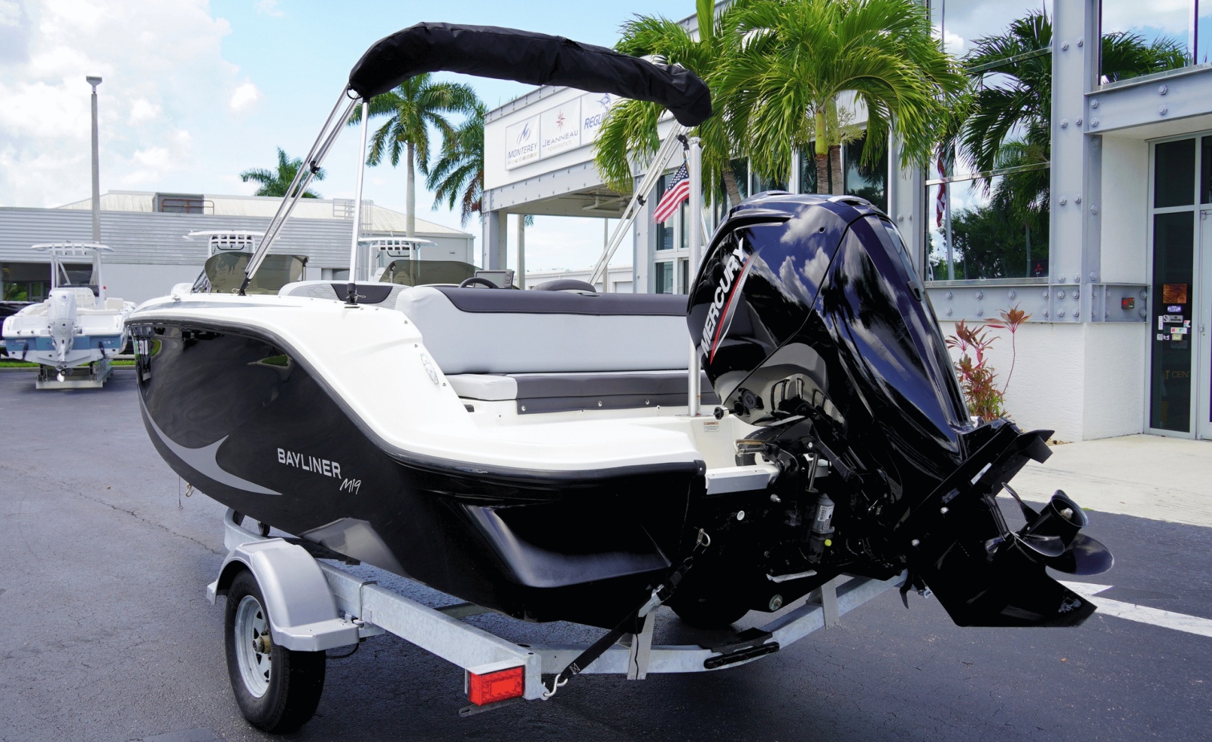 2024 Bayliner M19