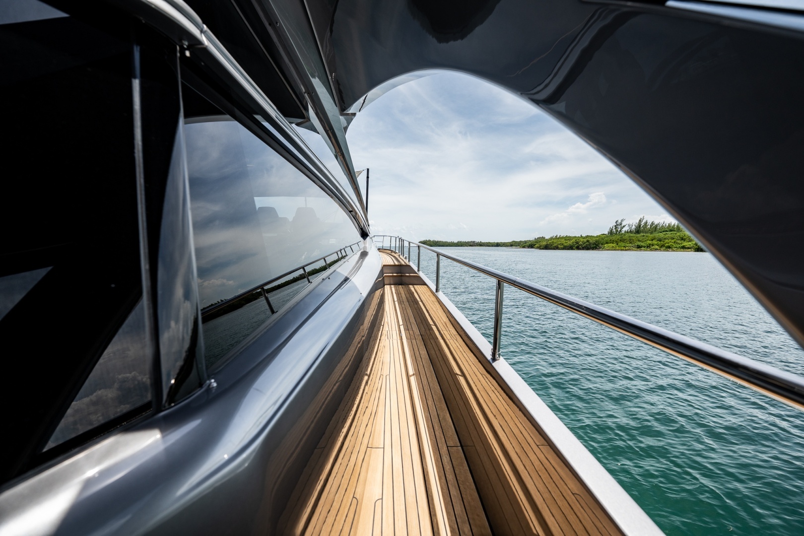 2019 Pershing 8X