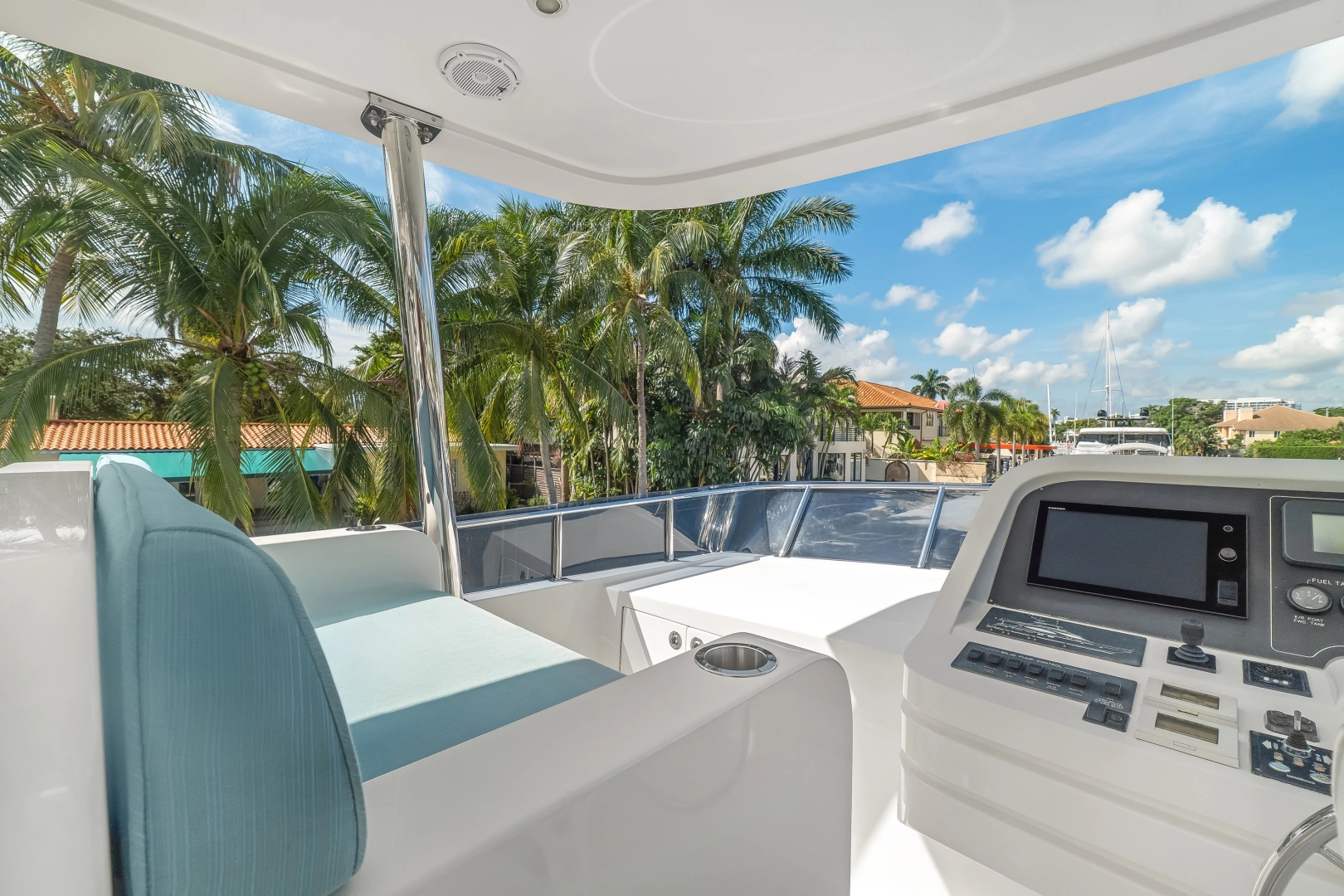 Hargrave Flybridge Yacht For Sale