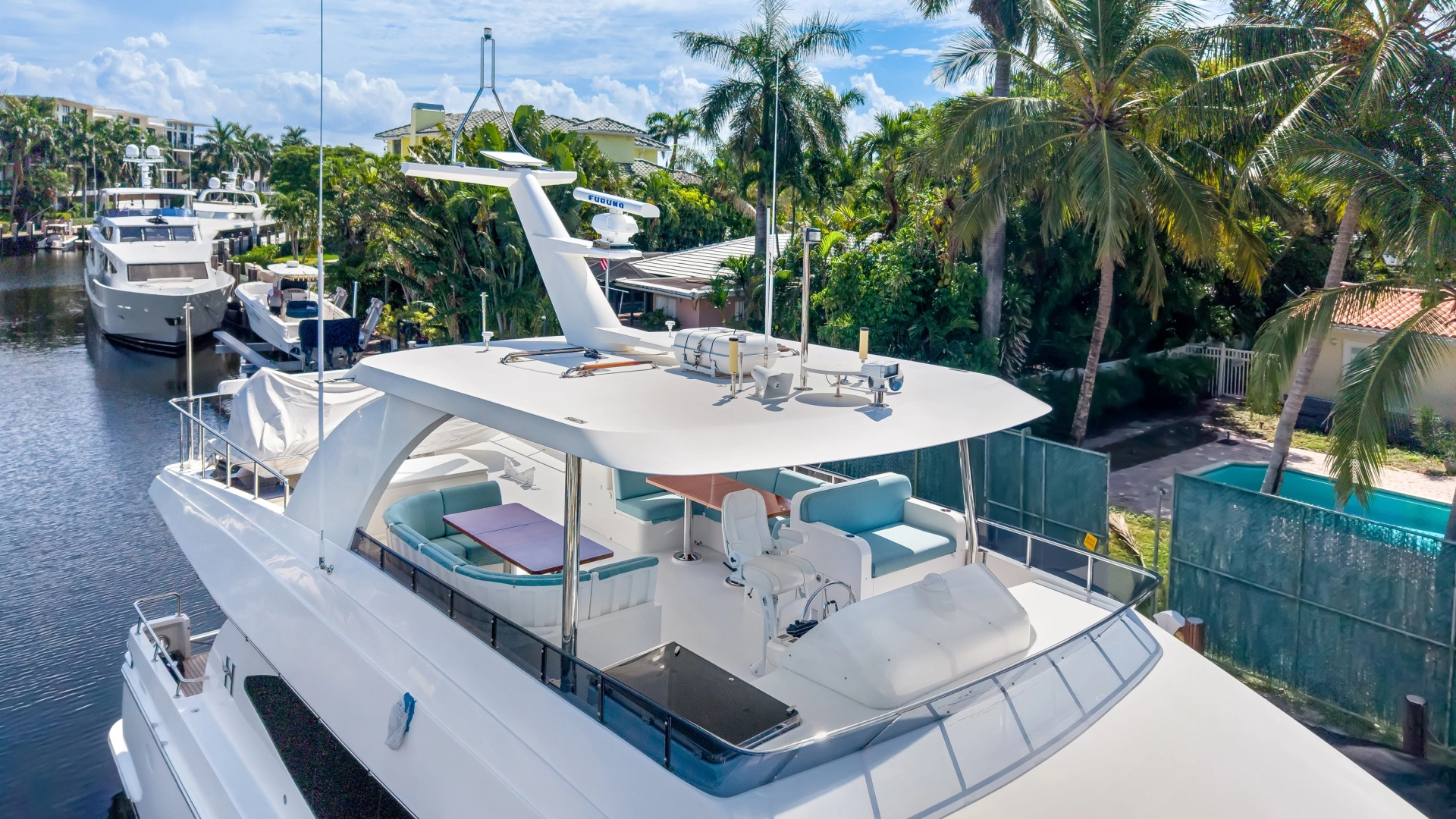 Hargrave Flybridge Yacht For Sale